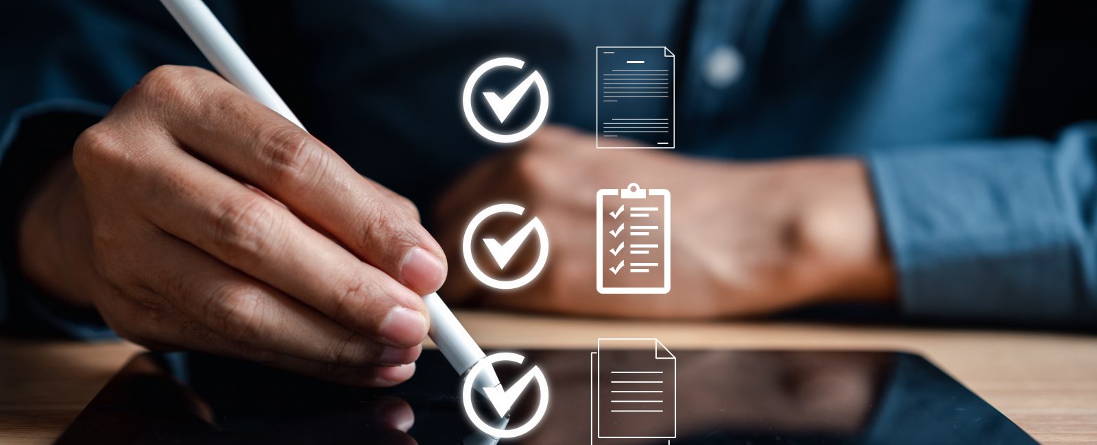Document Management System, online documentation database and process automation to efficiently manage files, knowledge and documentation in enterprise with ERP. Corporate business technology, DMS